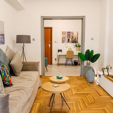 Newly Renovated Apartment 7 Min Walk From Acropolis Афіни Екстер'єр фото