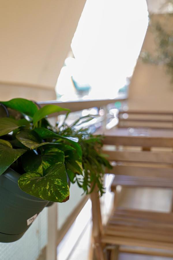 Newly Renovated Apartment 7 Min Walk From Acropolis Афіни Екстер'єр фото