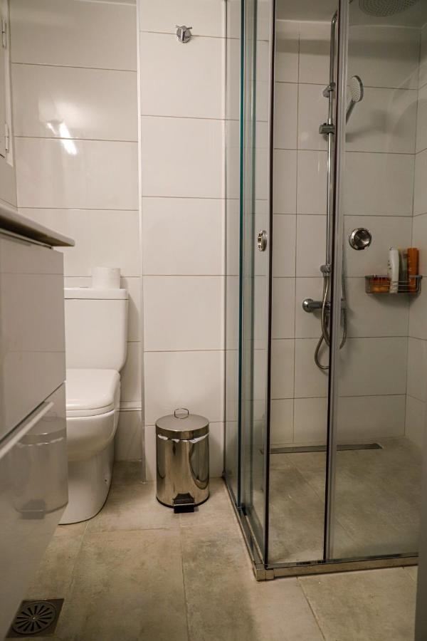 Newly Renovated Apartment 7 Min Walk From Acropolis Афіни Екстер'єр фото