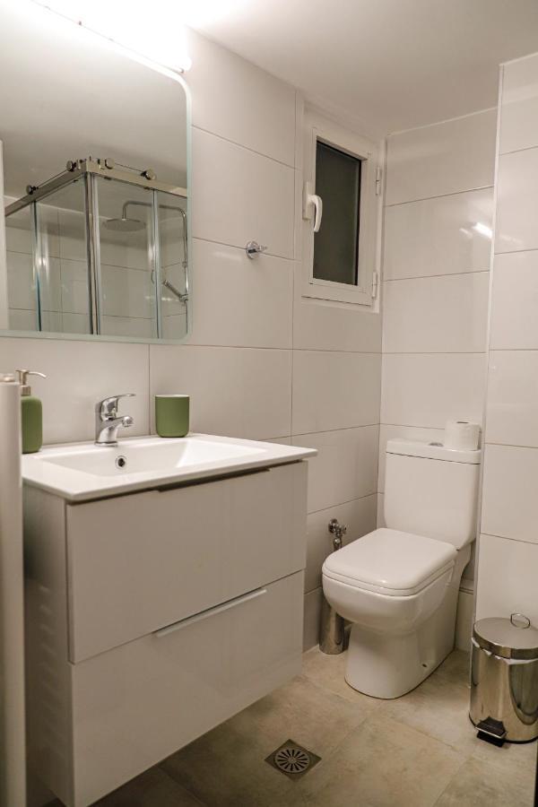 Newly Renovated Apartment 7 Min Walk From Acropolis Афіни Екстер'єр фото