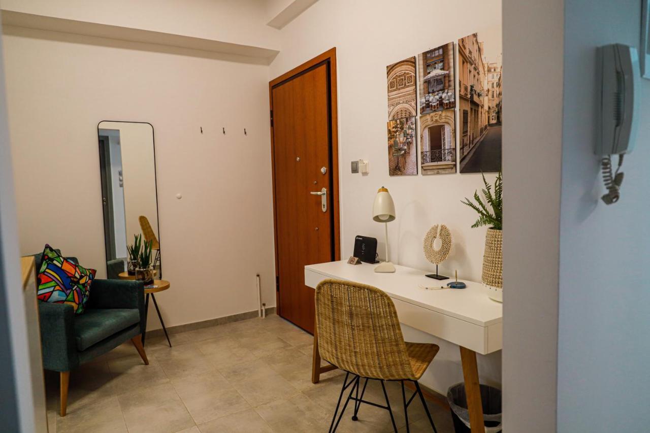 Newly Renovated Apartment 7 Min Walk From Acropolis Афіни Екстер'єр фото